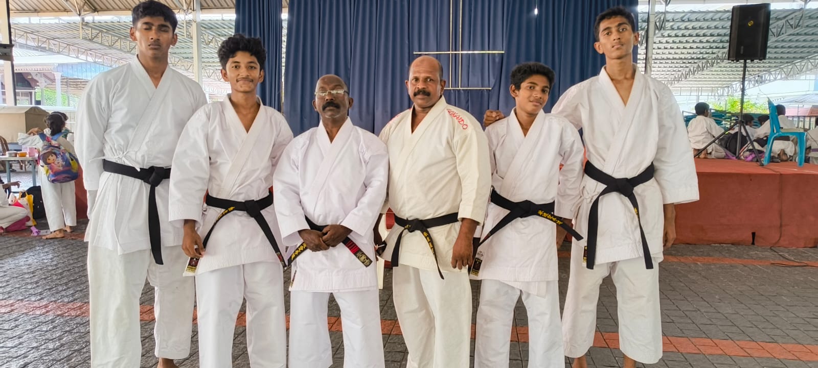 Ken Jutsu Shitoryu students with their sensei